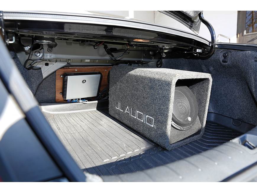 JL Audio HO110-W6v3 Ported H.O. Wedge™ enclosure with one 10
