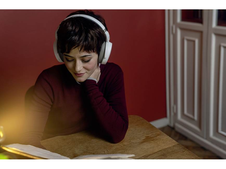 Sennheiser HD 450BT (White) Over-ear wireless noise-canceling