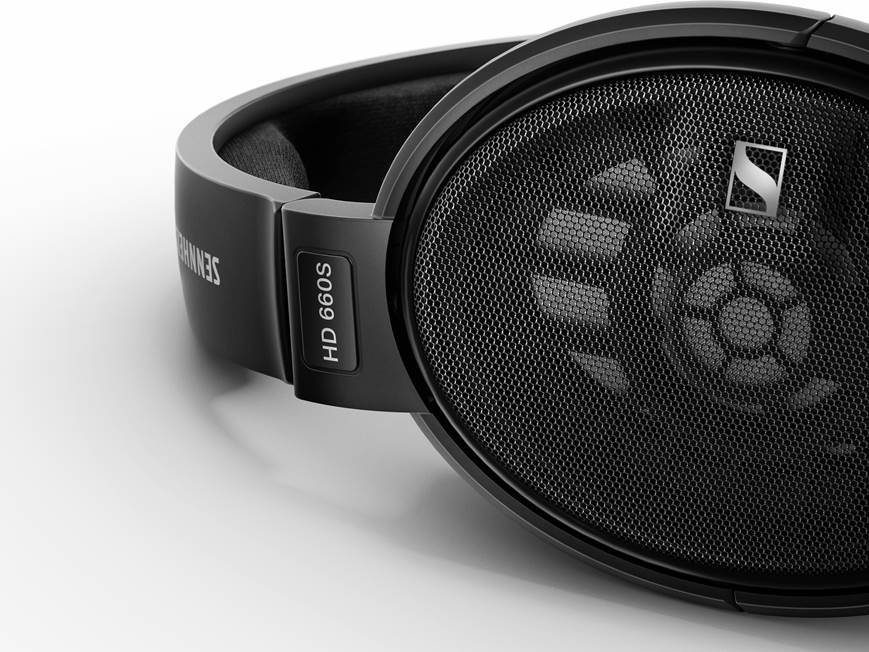 SENNHEISER　HD660S Sennheiser HD 660 S Open-back wired over-ear headphones at