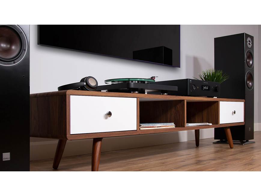 NAD C 399 Integrated amp with DAC and Bluetooth® at Crutchfield Canada