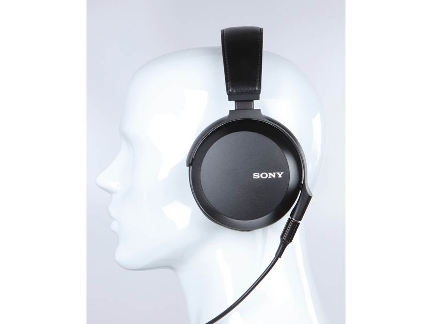 Sony MDR-Z7M2 Over-the-ear headphones at Crutchfield Canada